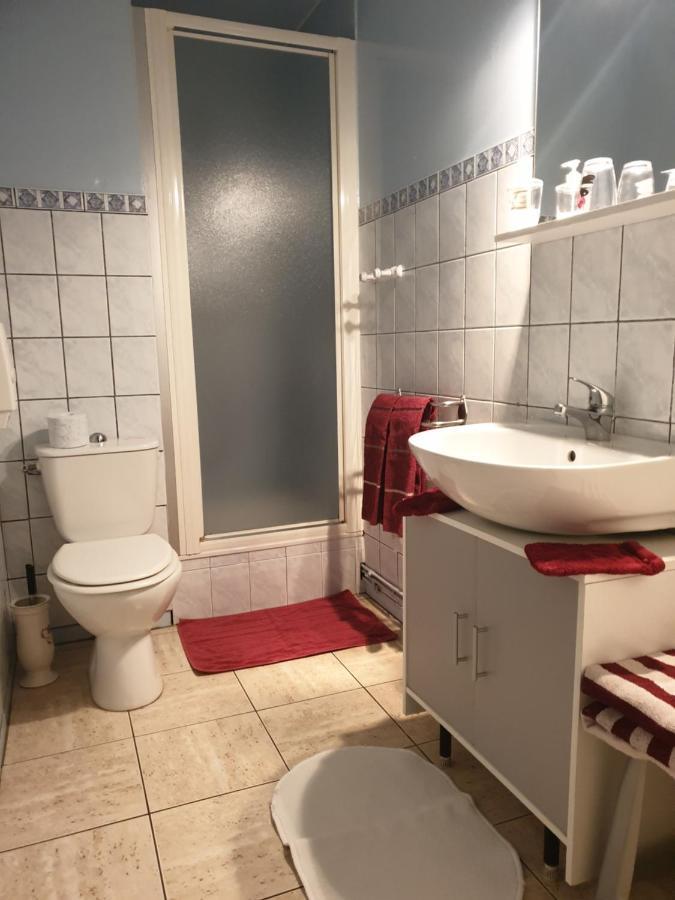 Les Garennes Bed & Breakfast Favieres  Exterior photo