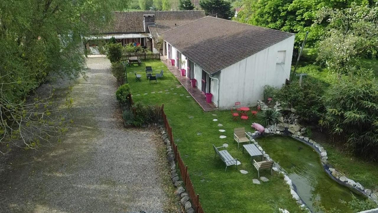 Les Garennes Bed & Breakfast Favieres  Exterior photo
